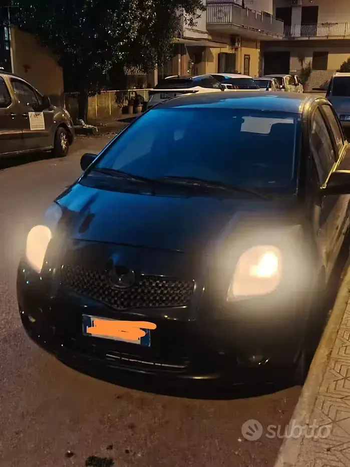Usata Toyota Yaris Sol 87 CV (63 kW) 2007 Nero Utilitaria