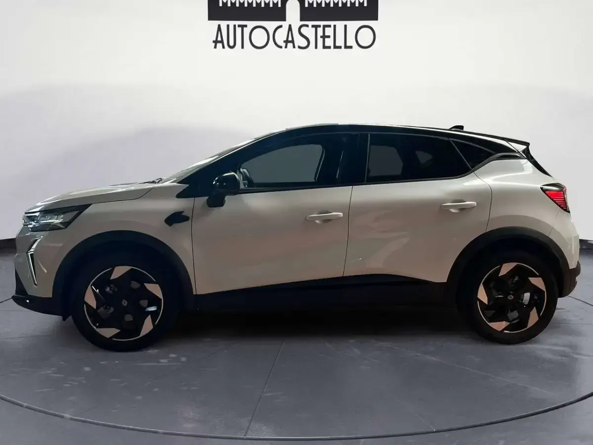 Usata Renault Captur Techno 91 CV (66 kW) 2024 Montecarlo bianca tetto nero SUV