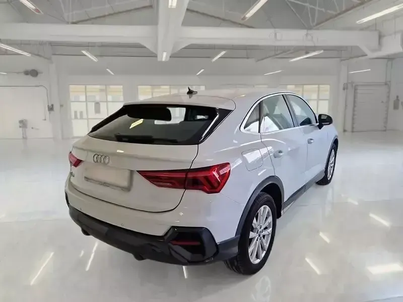Usata Audi Q3 Sportback Business Plus 150 CV (110 kW) 2022 Bianco SUV