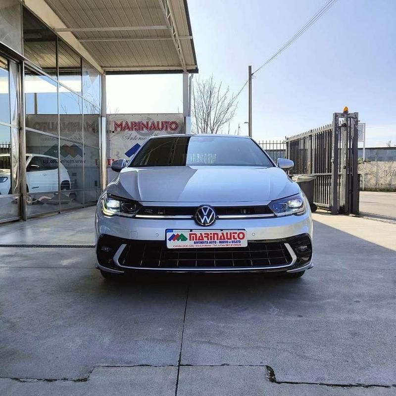 Usata VW Polo R-line 95 CV (69 kW) 2022 Grigio Utilitaria