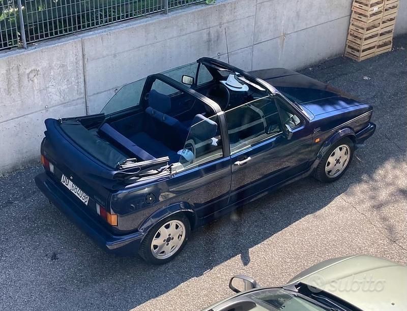 Blu Usata 1991 VW Golf Cabriolet Classicline Cabrio | 9500 € - Immagine 1/4