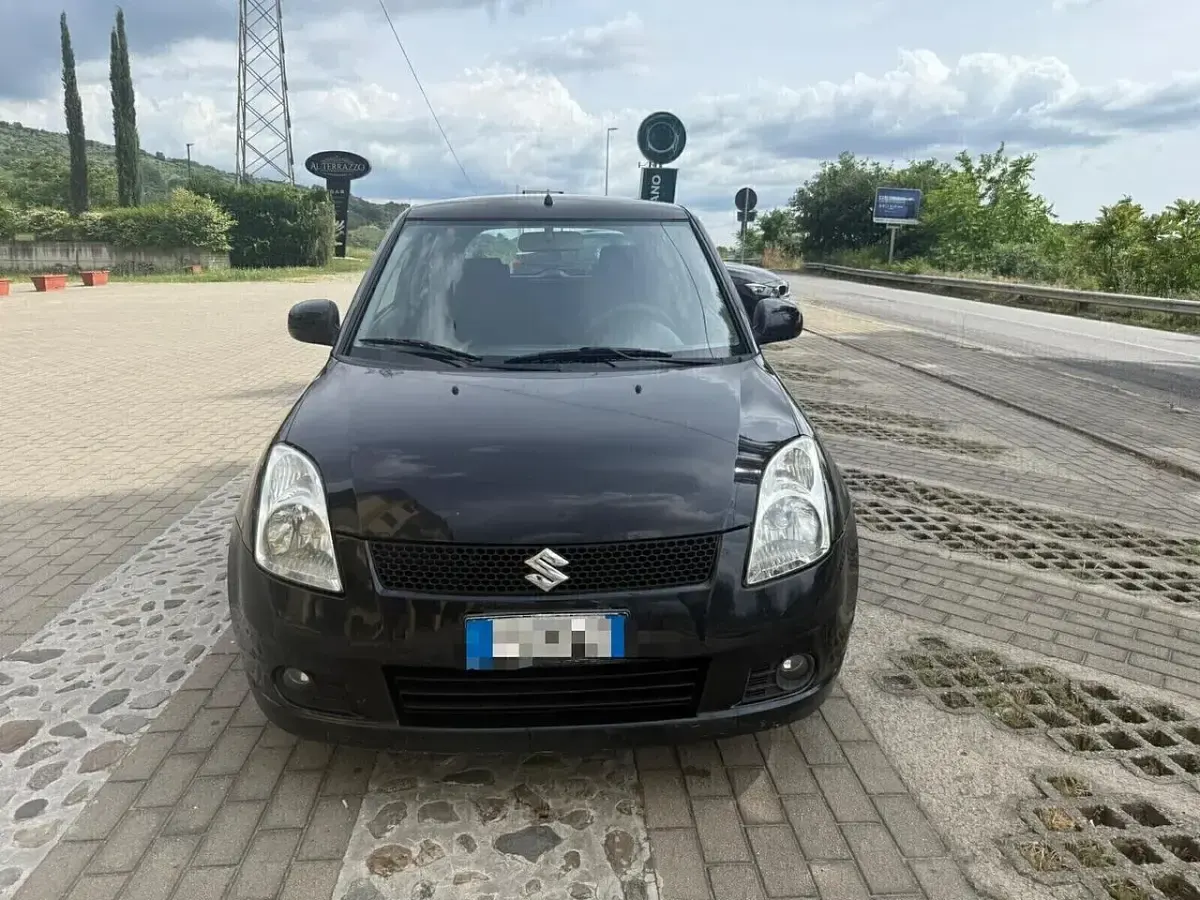 Usata Suzuki Swift GL 69 CV (50 kW) 2006 Nero Utilitaria