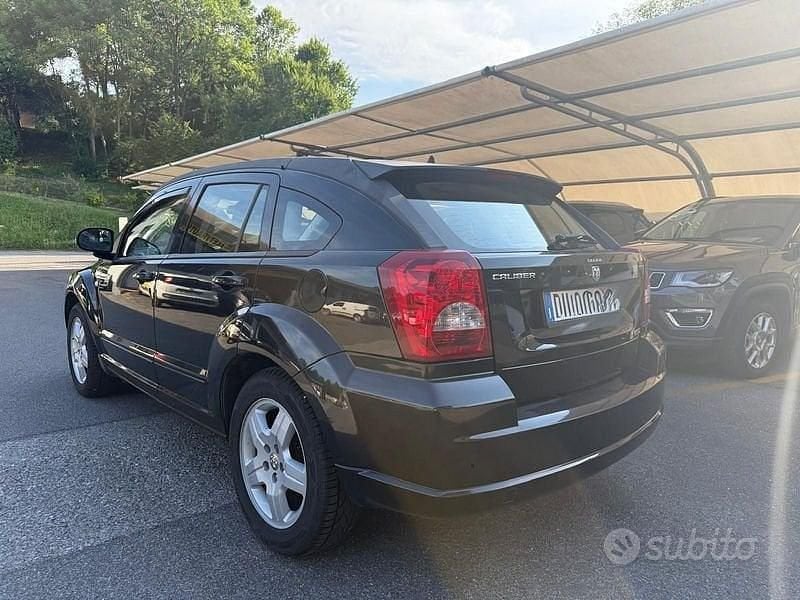 Usata Dodge Caliber SXT 140 CV (102 kW) 2008 Nero Utilitaria