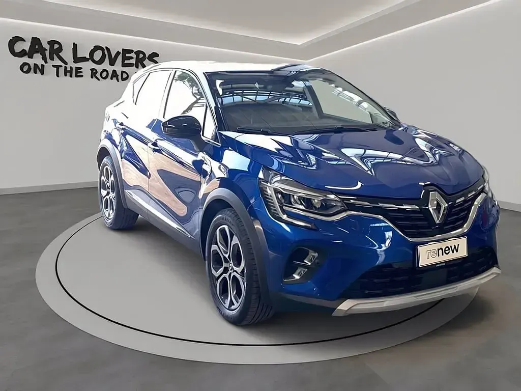 Usata Renault Captur Techno 101 CV (74 kW) 2023 Blu scuro SUV
