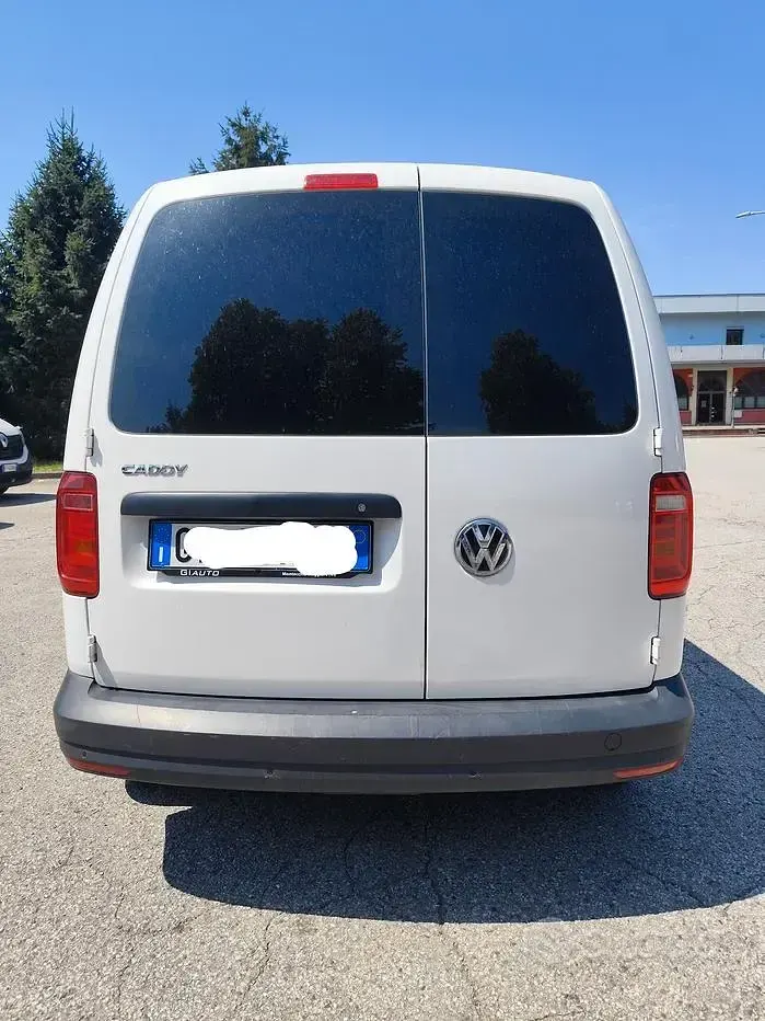 Usata VW Caddy 2020 Bianco Monovolume