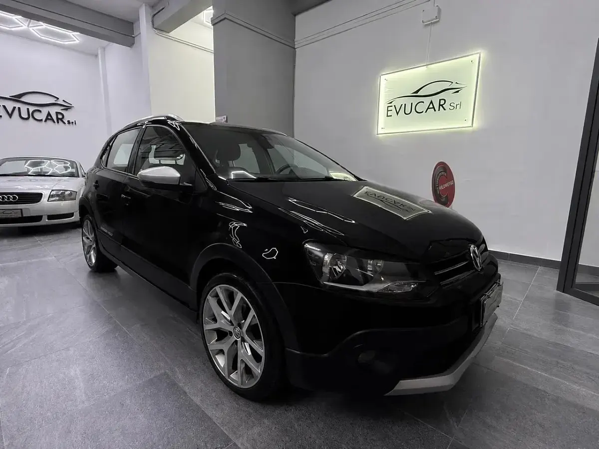 Usata VW Polo Cross 90 CV (66 kW) 2017 Nero Utilitaria