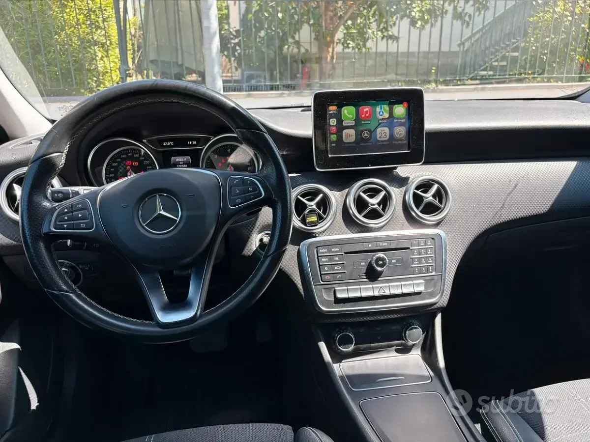 Usata Mercedes 180 109 CV (80 kW) 2016 Nero Berlina
