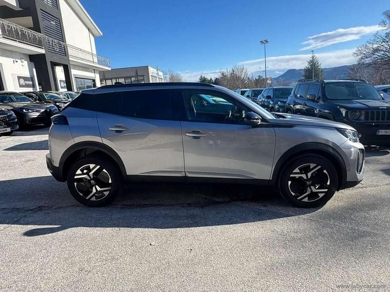 Usata Peugeot 2008 Allure 102 CV (75 kW) 2025 Grigio SUV