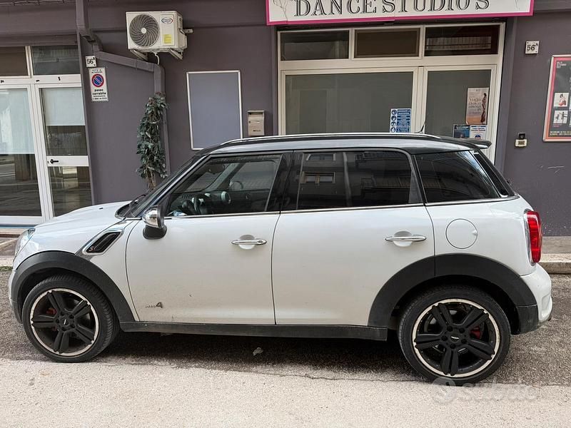 Usata Mini Countryman 184 CV (135 kW) 2011 Bianco SUV