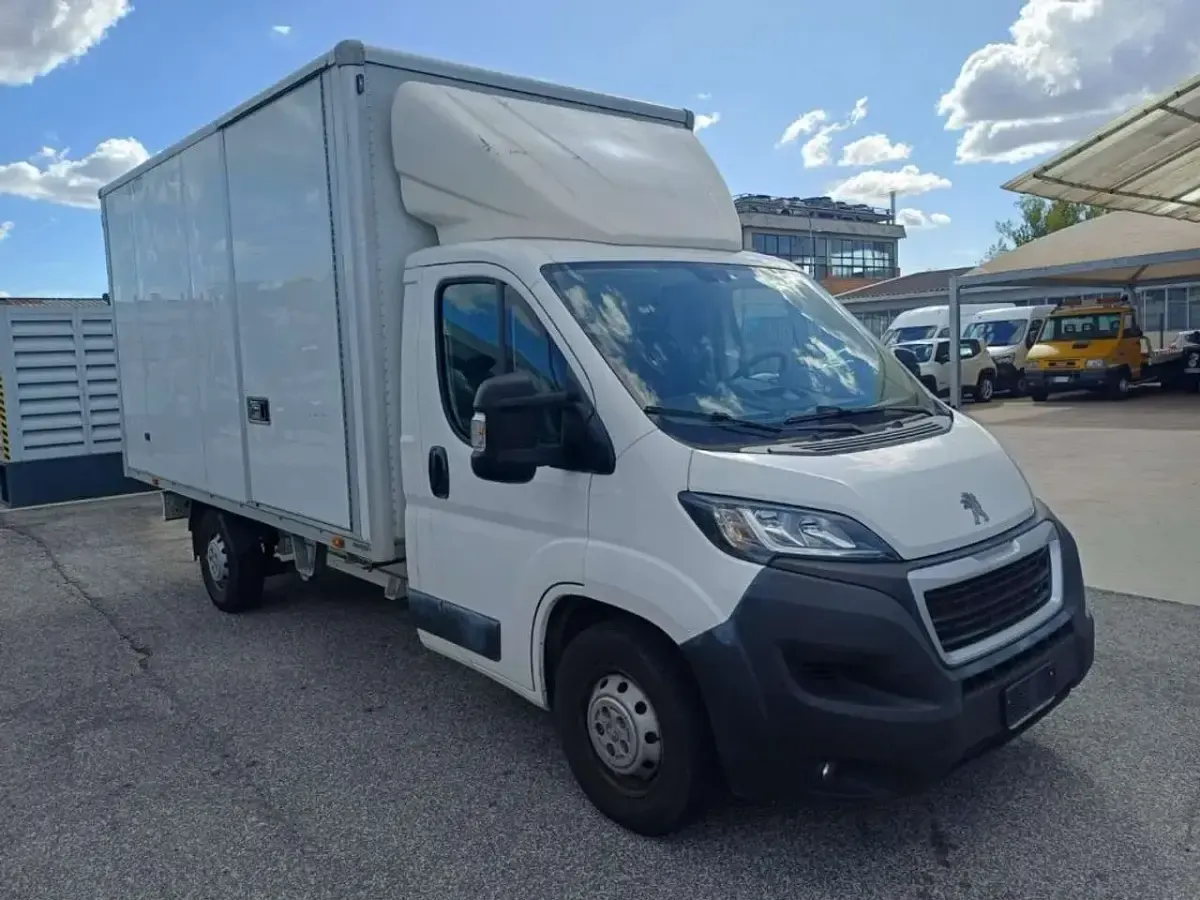 Usata Peugeot Boxer 140 CV (102 kW) 2021 Bianco Furgone