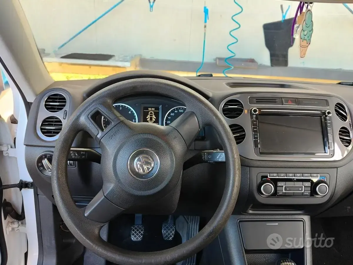 Usata VW Tiguan 140 CV (102 kW) 2011 Bianco SUV