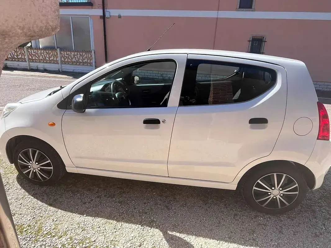 Usata Suzuki Alto GL 68 CV (50 kW) 2011 Bianco Utilitaria