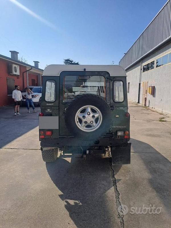 Usata Land Rover Defender 2000 Verde SUV