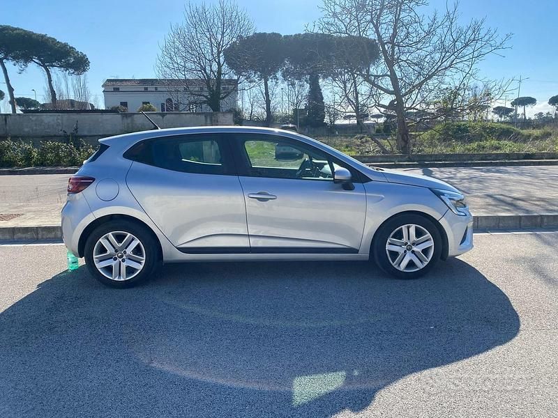 Usata Renault Clio V Zen 101 CV (74 kW) 2022 Berlina
