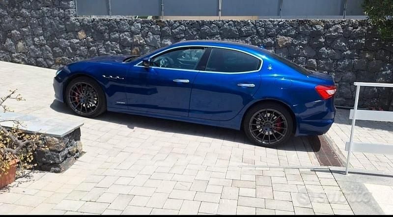 Usata Maserati Ghibli 275 CV (202 kW) 2018 Blu Berlina
