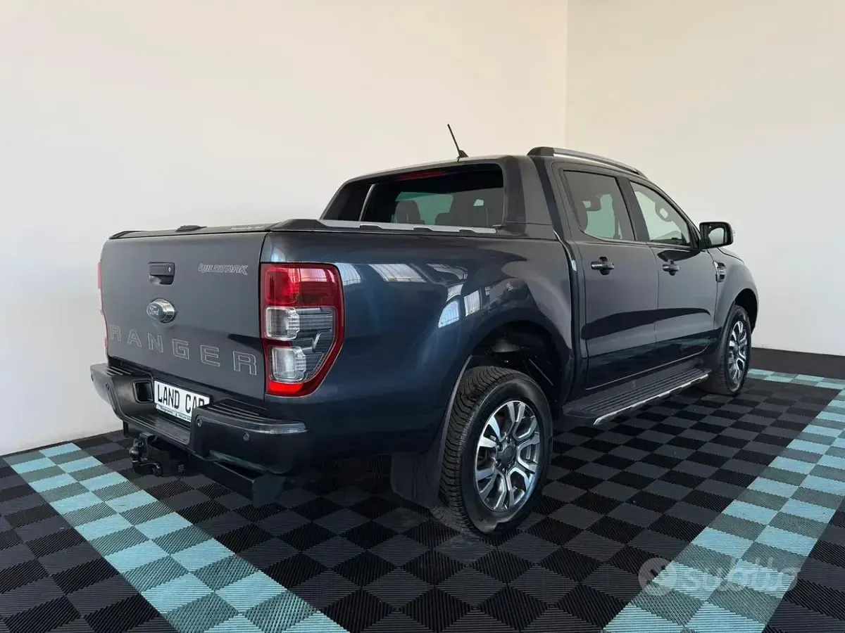 Usata Ford Ranger Wildtrack 213 CV (156 kW) 2021 Grigio Pick-up