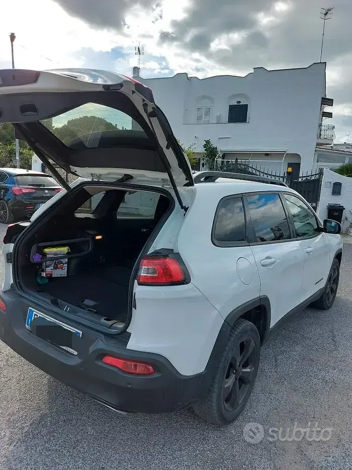 Usata Jeep Cherokee 185 CV (136 kW) 2016 Bianco SUV