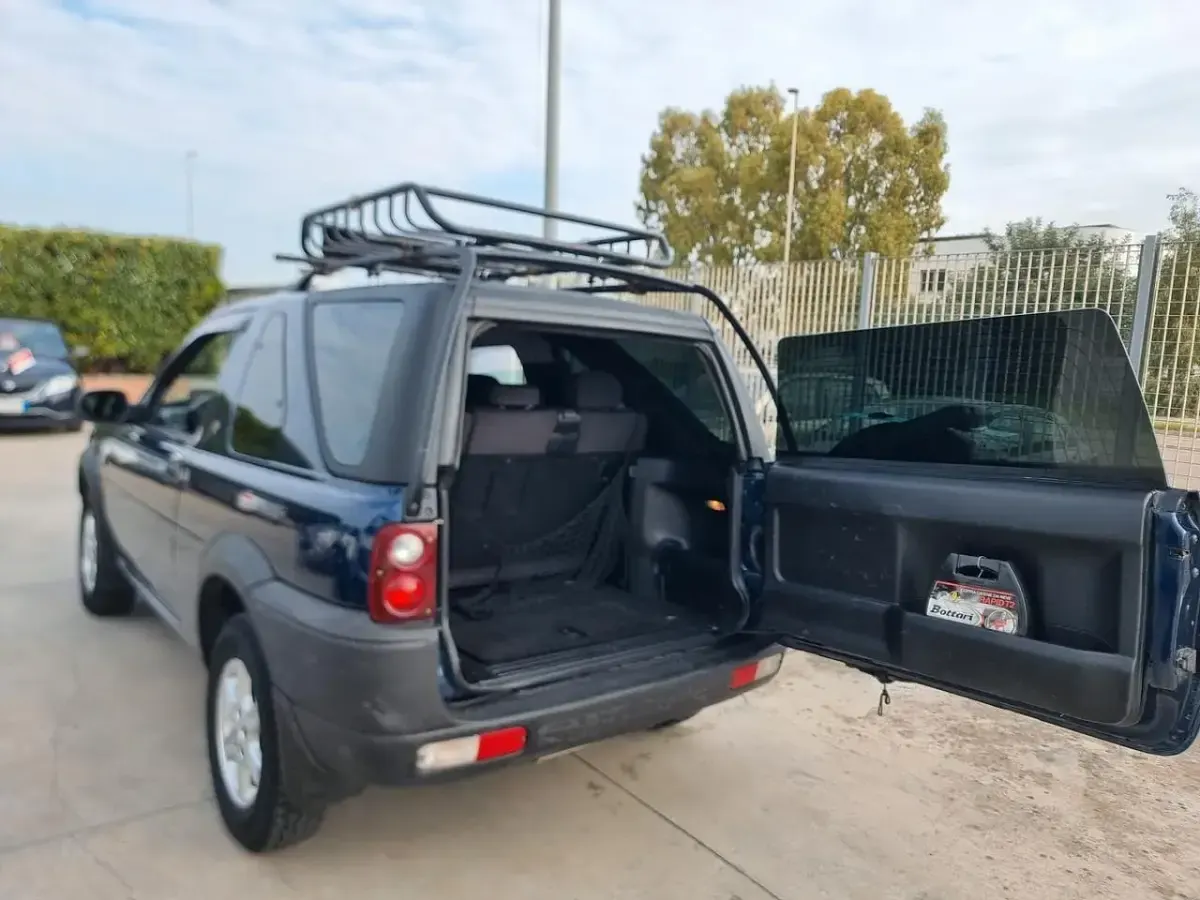 Usata Land Rover Freelander 111 CV (81 kW) 2003 Blu SUV