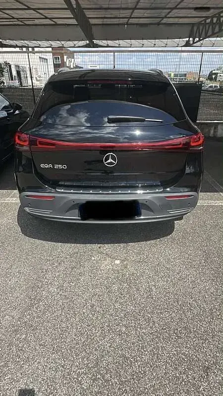 Usata Mercedes EQA250 110 kW (150 CV) 2022 SUV