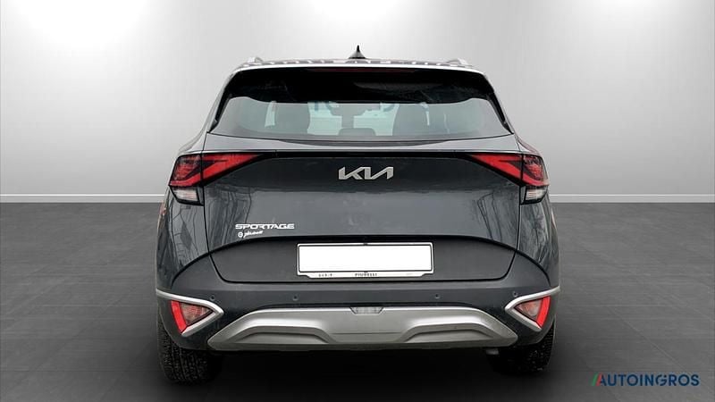 Usado Kia Sportage Style 136 CV (100 kW) 2023 Gris SUV