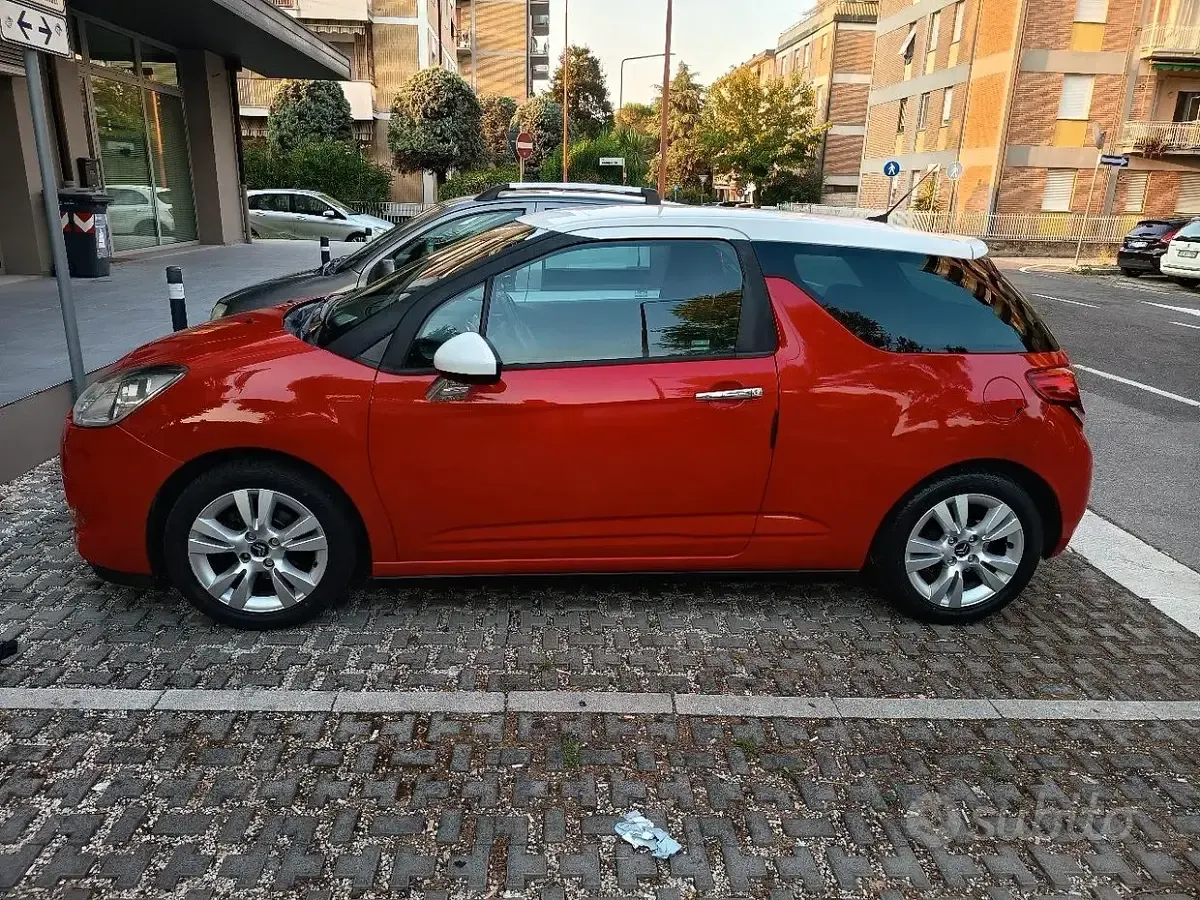 Usata DS Automobiles DS3 So Chic 92 CV (67 kW) 2010 Rosso Coupé