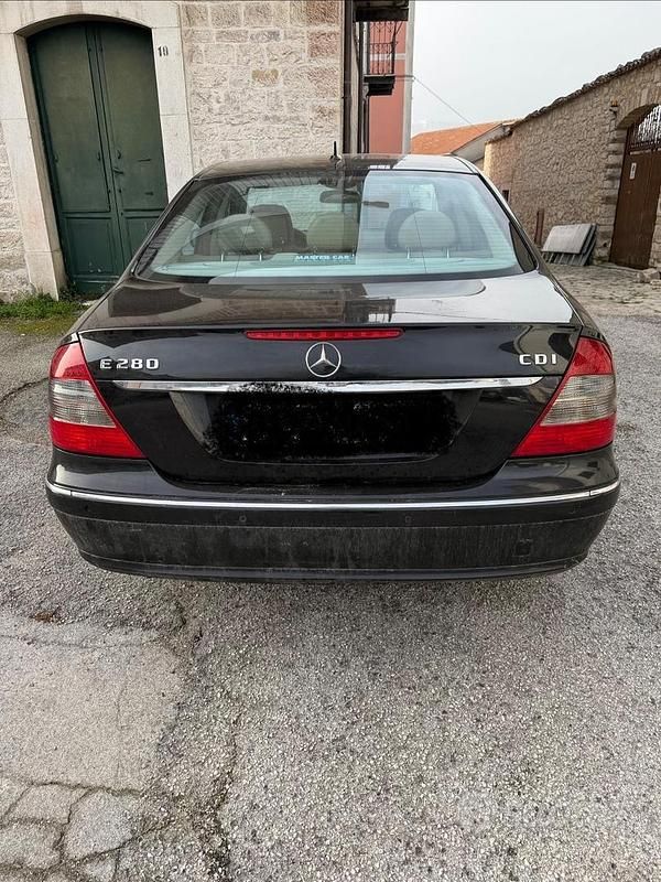 Usata Mercedes E280 2006 Utilitaria