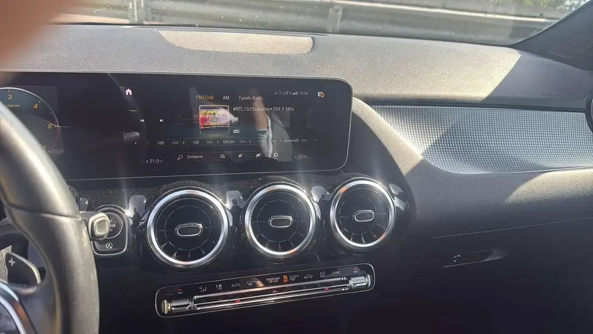 Usata Mercedes B180 Premium 116 CV (85 kW) 2019 Utilitaria