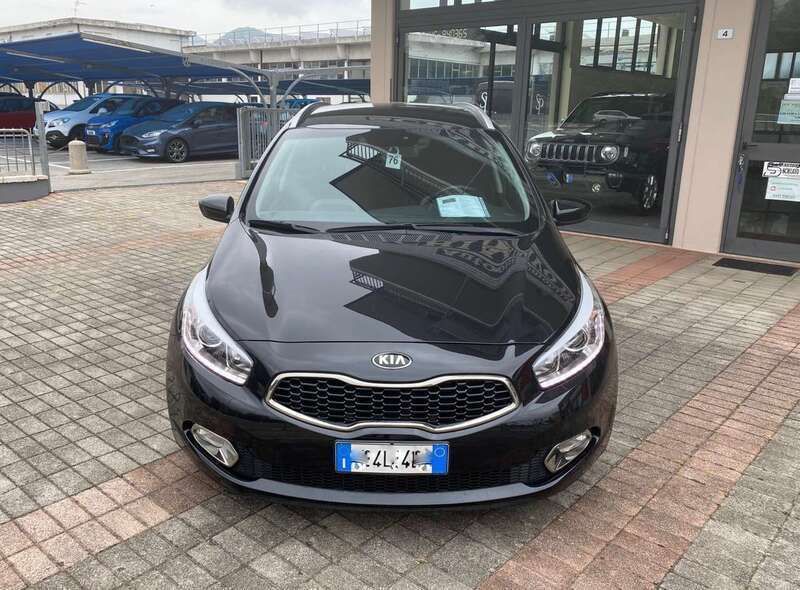 Usata Kia Ceed Sportswagon 128 CV (94 kW) 2015 Nero Station wagon