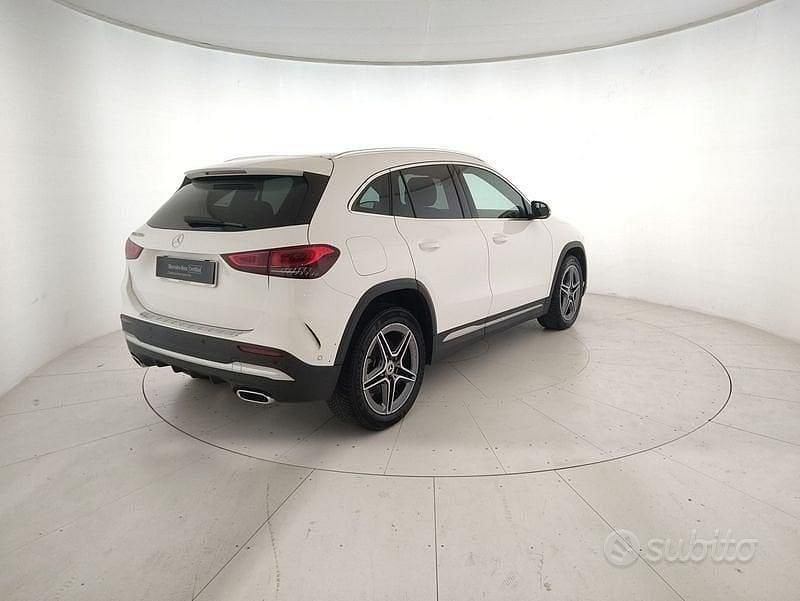 Usata Mercedes GLA250 Premium 160 CV (117 kW) 2022 Bianco SUV