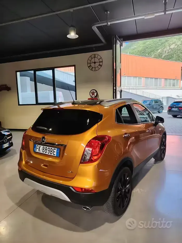 Usado Opel Mokka X Innovation 136 CV (100 kW) 2017 Naranja SUV