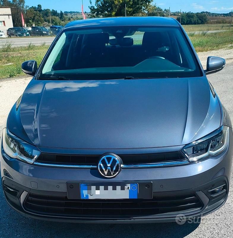 Grigio Usata 2024 VW Polo Due volumi | 16.800 € (Ottimo prezzo) - Immagine 1/4