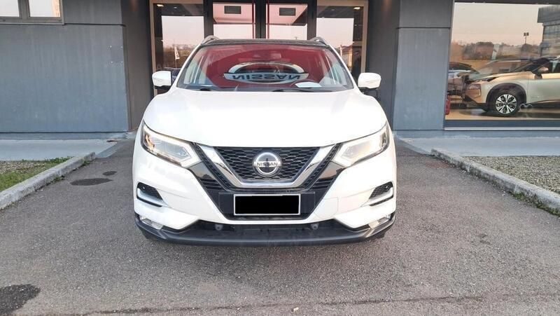 Usata Nissan Qashqai N-Connecta 140 CV (102 kW) 2020 Bianco SUV