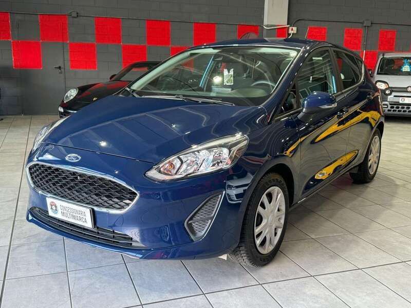 Blu/azzurro Usata 2019 Ford Fiesta Due volumi | 9900 € (Ottimo prezzo) - Immagine 1/4