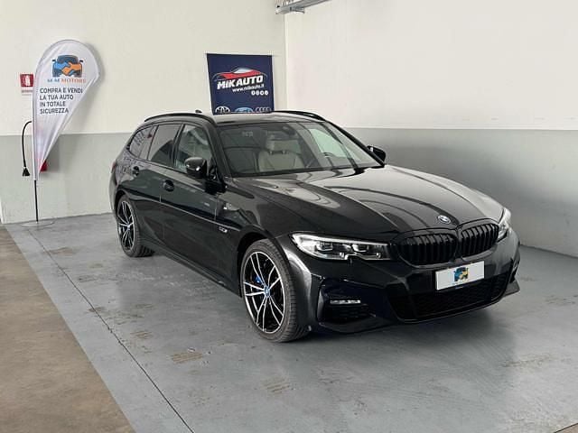 Usata BMW 330e M Sport 292 CV (214 kW) 2021 Nero Station wagon