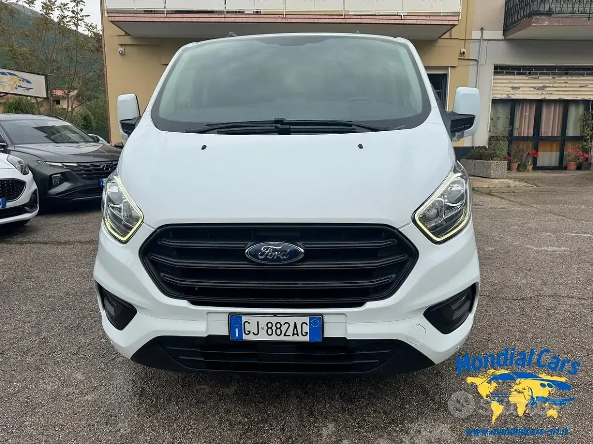 Usata Ford Transit Custom Trend 130 CV (95 kW) 2022 Bianco Berlina
