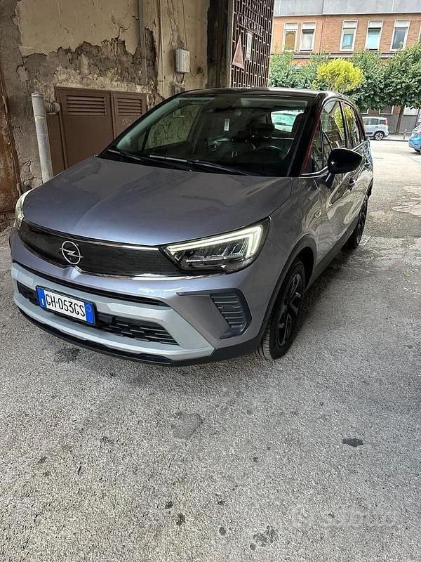 Grigio Usata 2022 Opel Crossland GS Line SUV | 10.800 € (Super prezzo) - Immagine 1/4