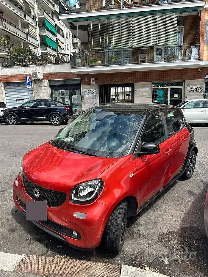 Usata Smart ForFour 90 CV (66 kW) 2016 Rosso Utilitaria