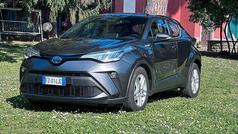 Usata Toyota C-HR Lounge 97 CV (71 kW) 2019 Grigio SUV