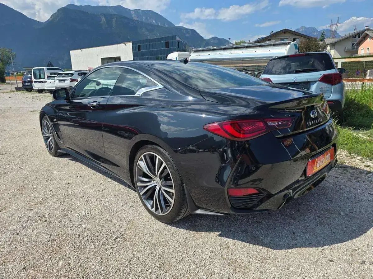 Usata Infiniti Q60 Premium 211 CV (155 kW) 2018 Nero Coupé