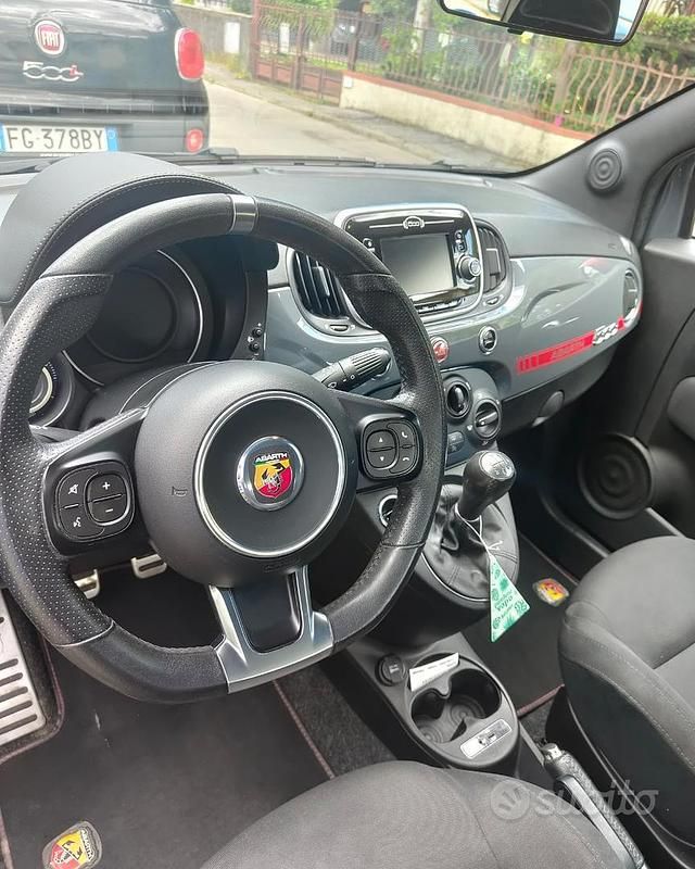 Usata Abarth 595 145 CV (106 kW) 2017 Grigio Utilitaria