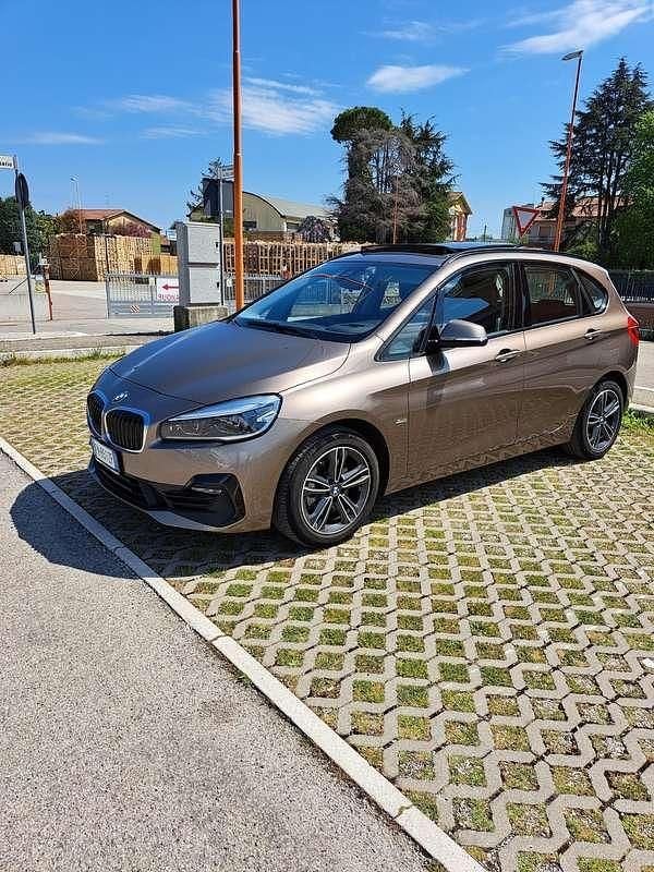 Usata BMW 220 Active Tourer Sport Line 190 CV (139 kW) 2018 Monovolume
