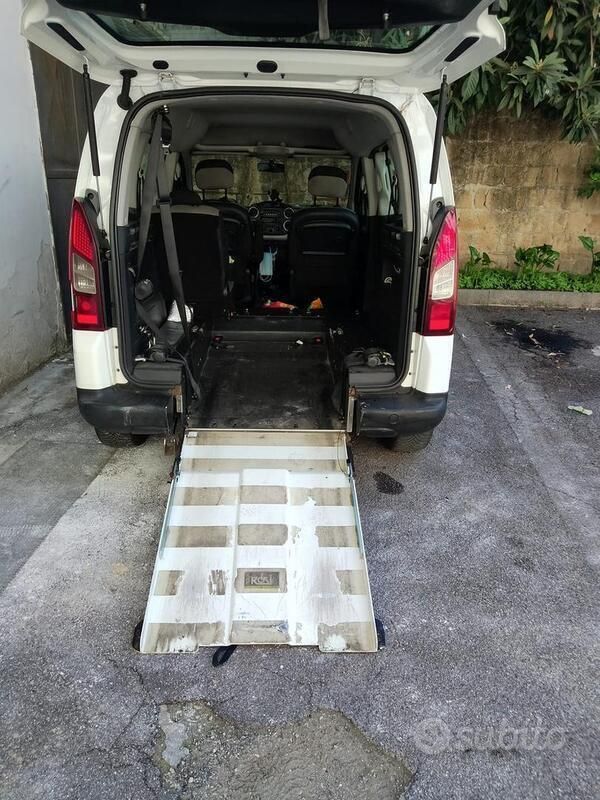 Usata 2014 Citroën Berlingo XTR Monovolume | 7000 € (Buon prezzo) - Immagine 1/4