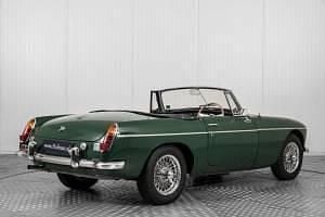 Usata MG B 96 CV (70 kW) 1969 Verde Cabrio