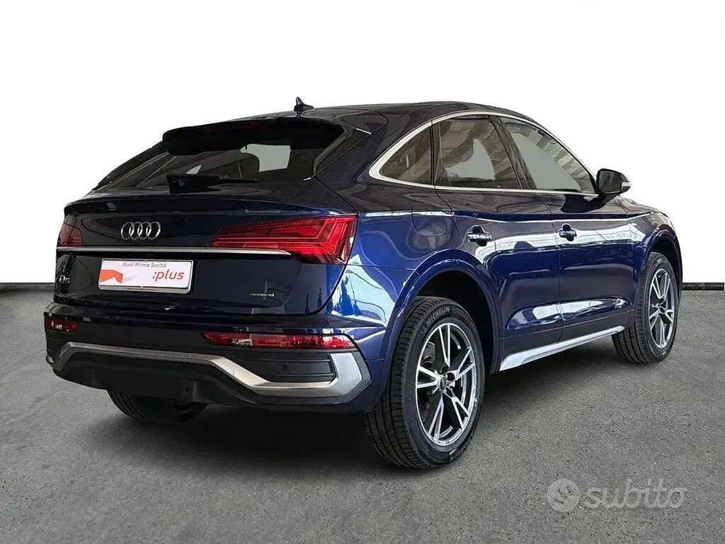 Usata Audi Q5 Sportback S-Line 204 CV (150 kW) 2025 Bluazzurro SUV