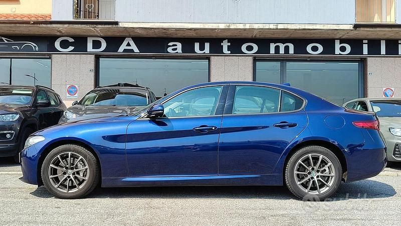 Usata Alfa Romeo Giulia Business 190 CV (139 kW) 2019 Blu Berlina