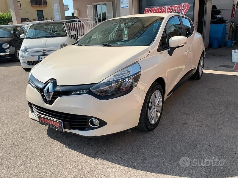 Usata Renault Clio IV 90 CV (66 kW) 2015 Beige Berlina