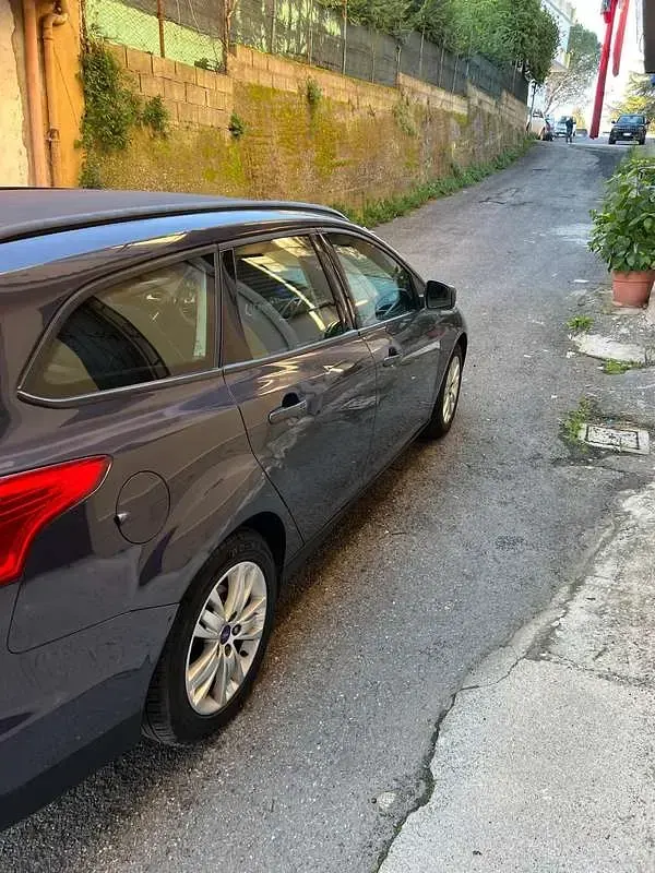 Usata Ford Focus 95 CV (69 kW) 2012 Blu/azzurro Station wagon
