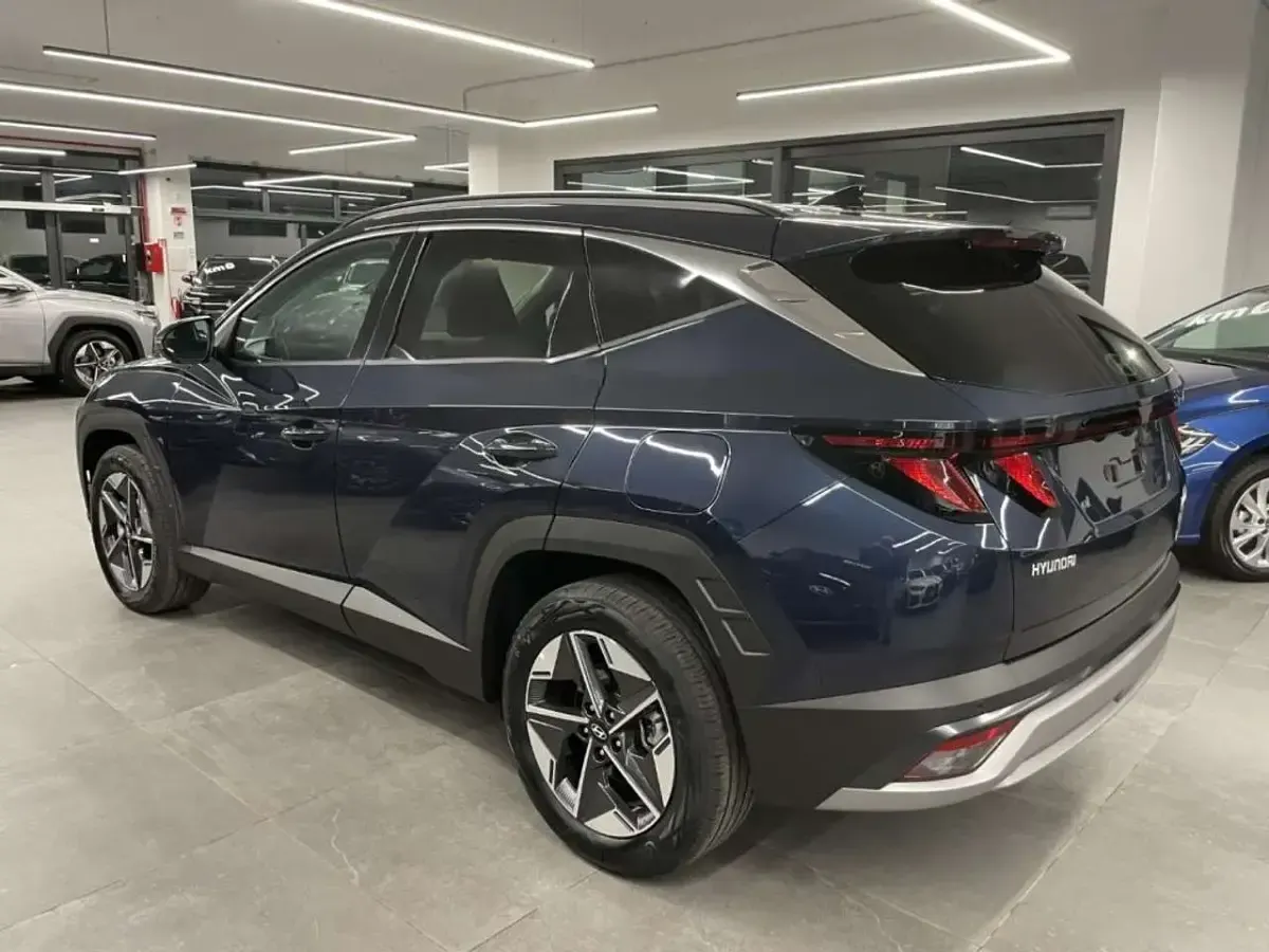 Nuova Hyundai Tucson 136 CV (100 kW) 2026 Sailing blue SUV