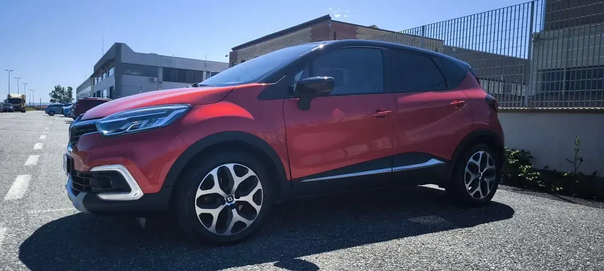 Usata Renault Captur 131 CV (96 kW) 2019 Rosso SUV