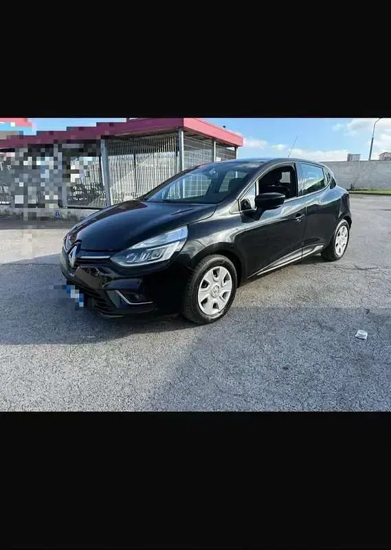 Usata Renault Clio IV 90 CV (66 kW) 2018 Berlina